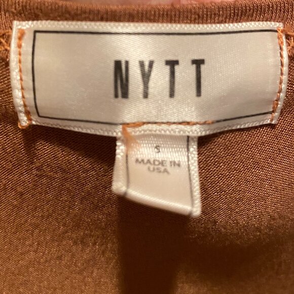 NYTT Twist Front Top - Picture 6 of 6